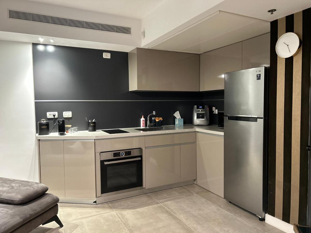 Beachfront Apartment Bat Yam Eksteriør bilde