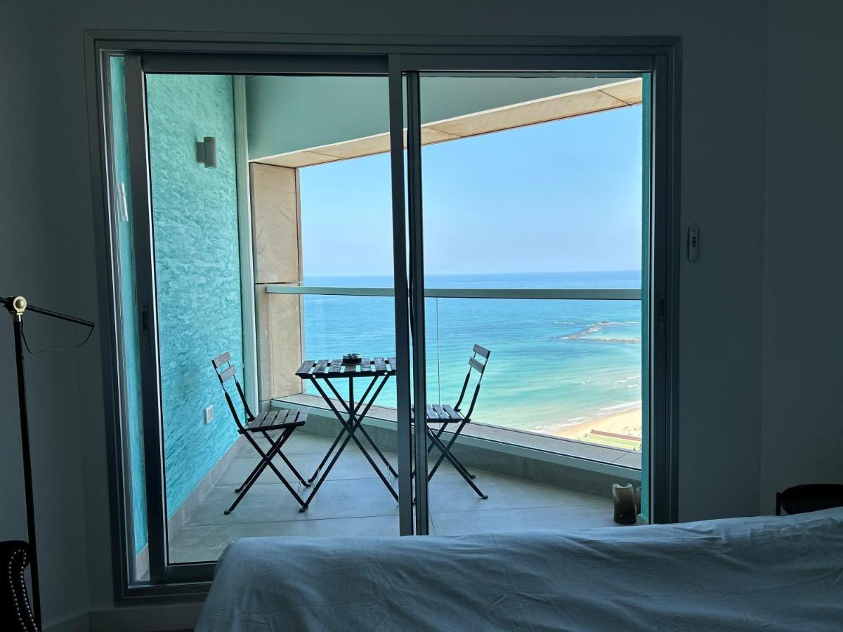 Beachfront Apartment Bat Yam Eksteriør bilde